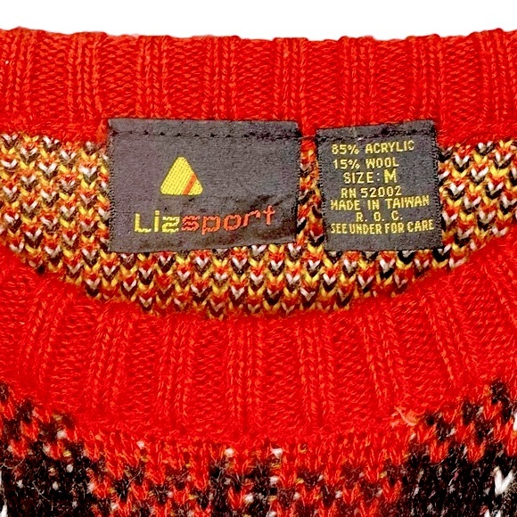 VINTAGE 90’s LizSport Tartan Red Black Plaid Dense Knit Cropped Pullover Sweater - Picture 4 of 4